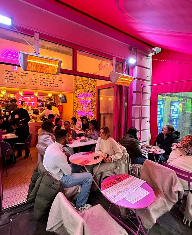CAJP - café interior and food